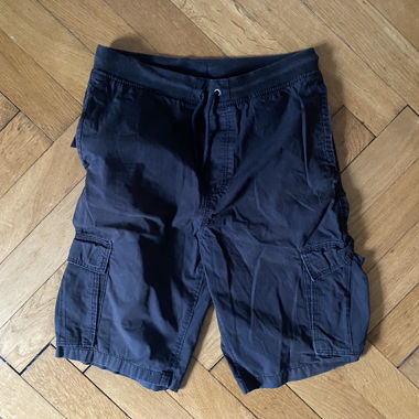 Short cargo noir à taille élastique