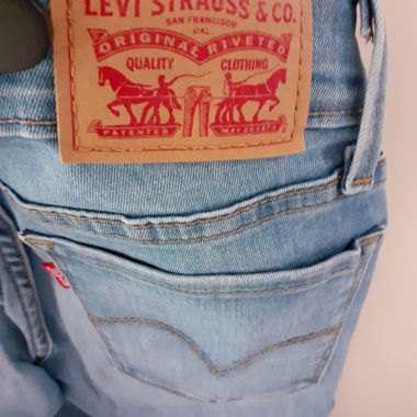 Levis Jeans