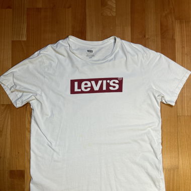Levis t-shirt