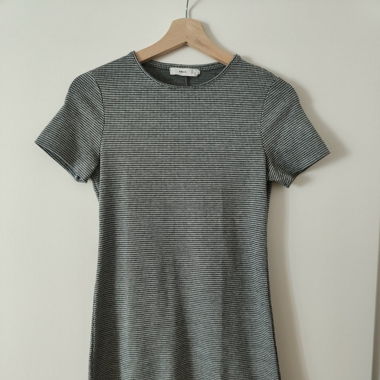 Kleid Mango