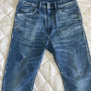 Diesel Regular-Carrot Jeans 14y