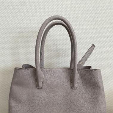 Matt & Nat – vegane Designer-Handtasche in Flieder