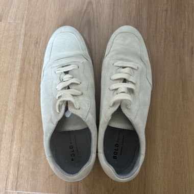 BOLD Matters Sneakers