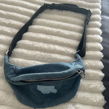 Karl Lagerfeld belt bag