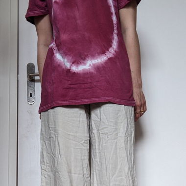 T-shirt tie-dye