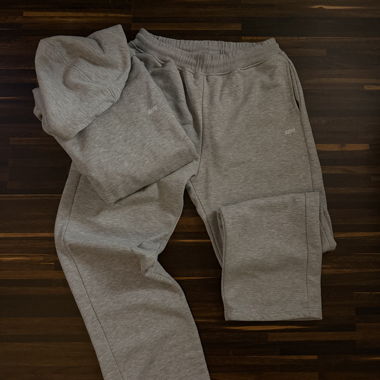 Felpa grigia e pantaloni da jogging 6PM