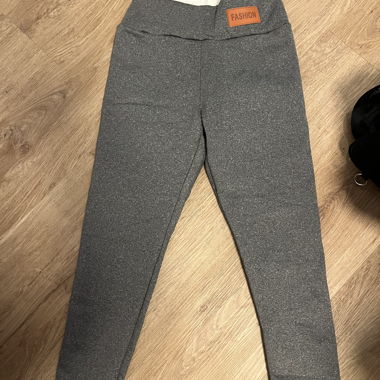 New grey thermal leggings. Size M