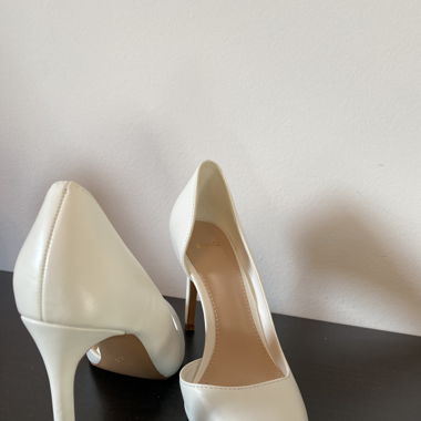 Scarpe con tacco a spillo 