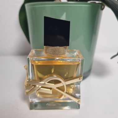 Libre, Yves Saint Laurent