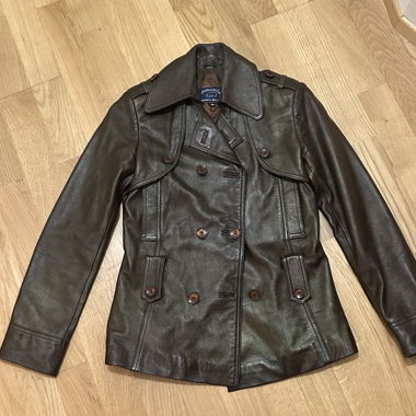 Manteau en cuir brun