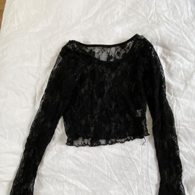 Cute black shirt