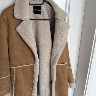 Cappotto in pelliccia teddy marrone