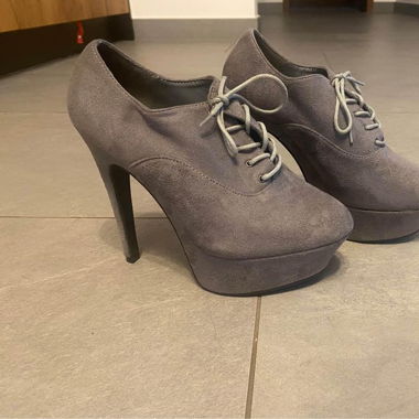 Scarpe con tacco come nuove