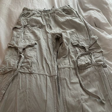Cargo blanc gris Bershka 
