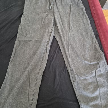 Grey cotton trousers