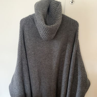 Warm woolly sweat
