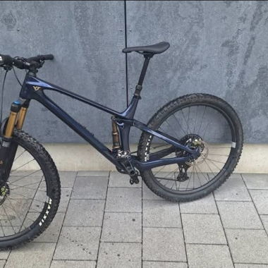 YT Industries Izzo CORE 4