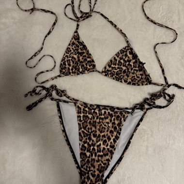PrettyLittleThings Leopard Print Bikini Set