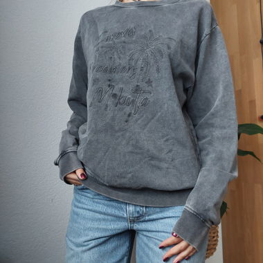 MIKUTA Sweatshirt