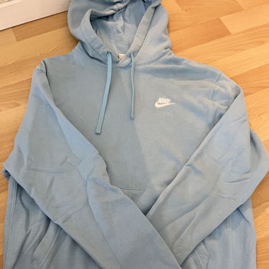 Blauer Pullover 