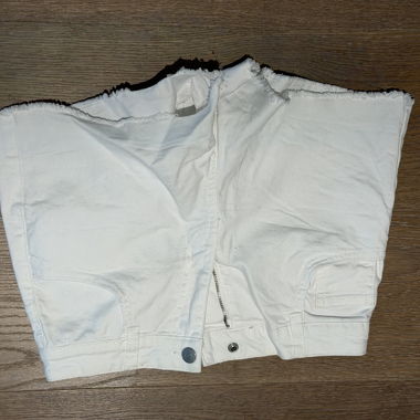 Weiße Jeansshorts