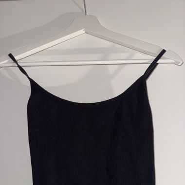 Schwarzes Top