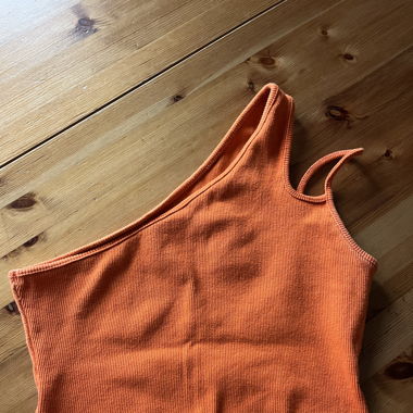 Haut d’été orange à une manche 