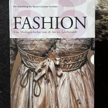 TASCHEN Fashion Book Set