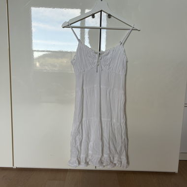 Weisses Hollister Kleid
