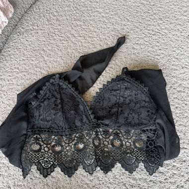 top bandeau in pizzo nero