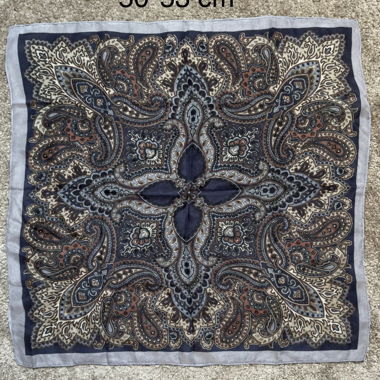 Fazzoletto bandana in seta con motivo paisley