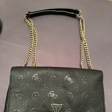 Guess Tasche schwarz