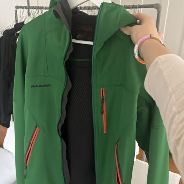 mammut windstopper jacket waterproof