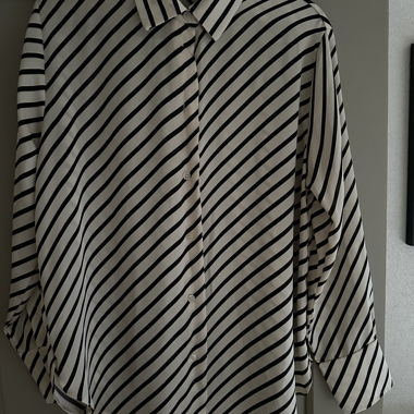H&M oversized blouse Size S