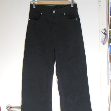wide-leg jeans