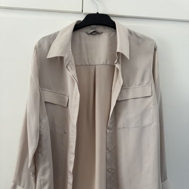 Beige Hemd