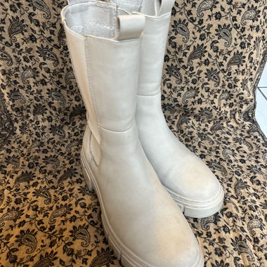 Bottes no name