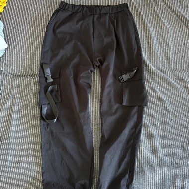 Sweat Cargo-Hosen mit Schnallen