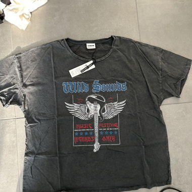 Plus size t-shirt 
