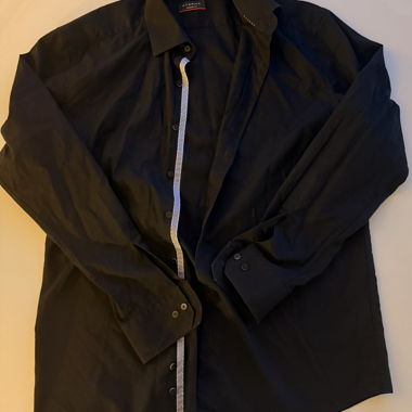Camicia nera a maniche lunghe Eterna