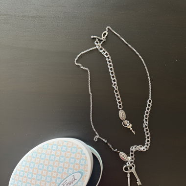 Fossil necklace 