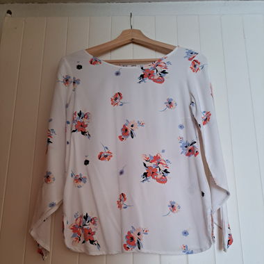Bluse mit Blumen
