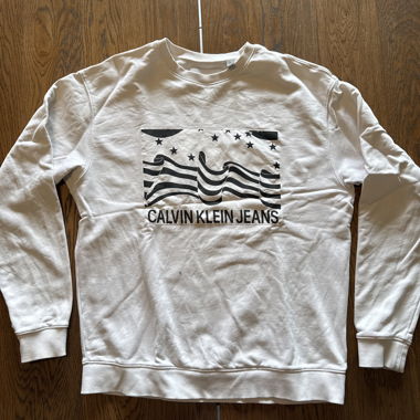 Pull Calvin Klein