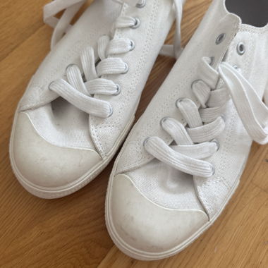 Muji Sneaker, neu