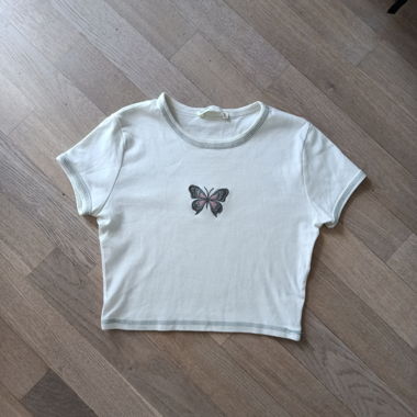 Crop top mit Schmetterling Stickerei 