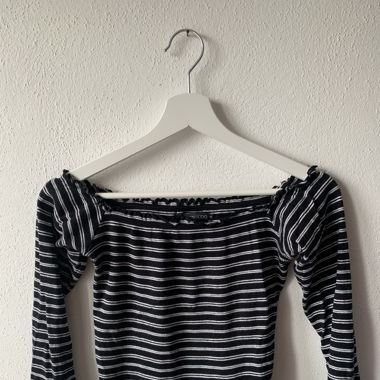 Gestreiftes Offshoulder