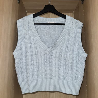 Pull sans manches en maille torsadée