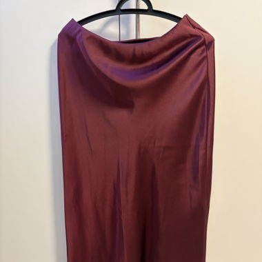 Jupe en satin Zara