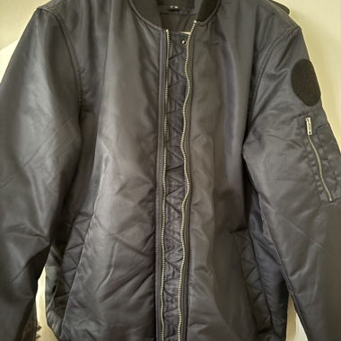 Pull&Bear Black Bomber