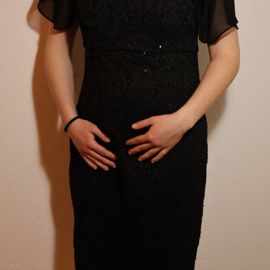 Abito Nero in Pizzo